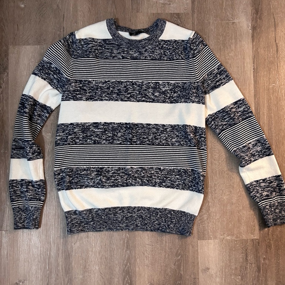 Mens Express Sweater Small